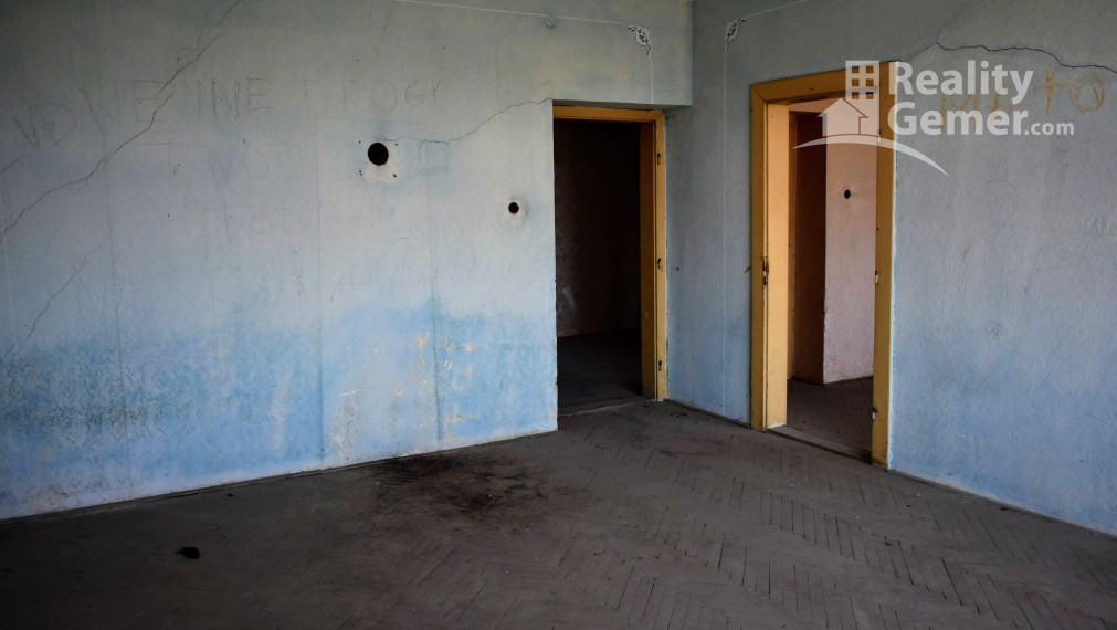 Polyfunkčný objekt v Hrnčiarskych Zalužanoch