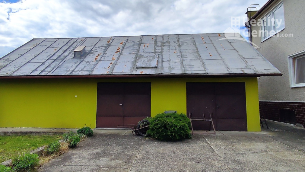 5 izbový rodinný dom - Čerenčany