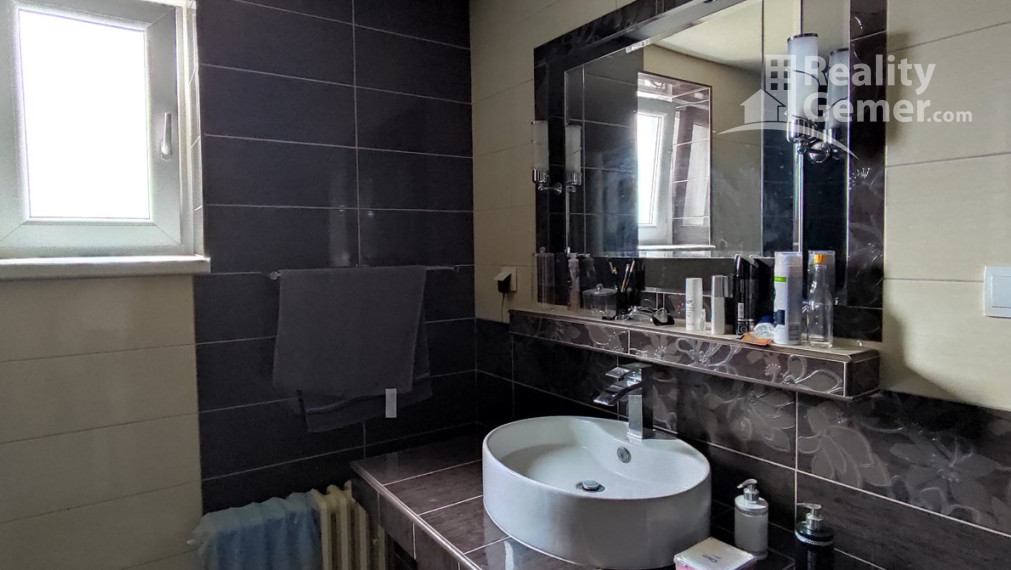 5 izbový rodinný dom - Čerenčany