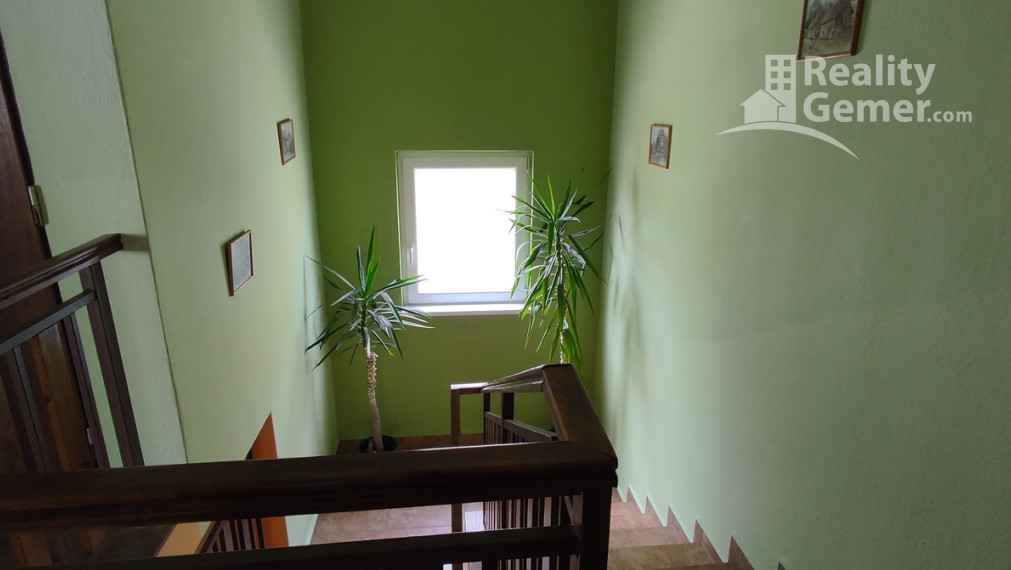 5 izbový rodinný dom - Čerenčany