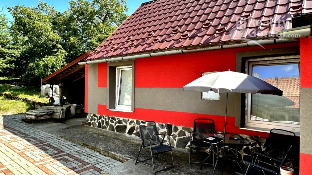 ZNÍŽENÁ CENA o 10000eur  !!! Predaj slnečného 4izb. rodinného domu v obci Nižná Pokoradz.