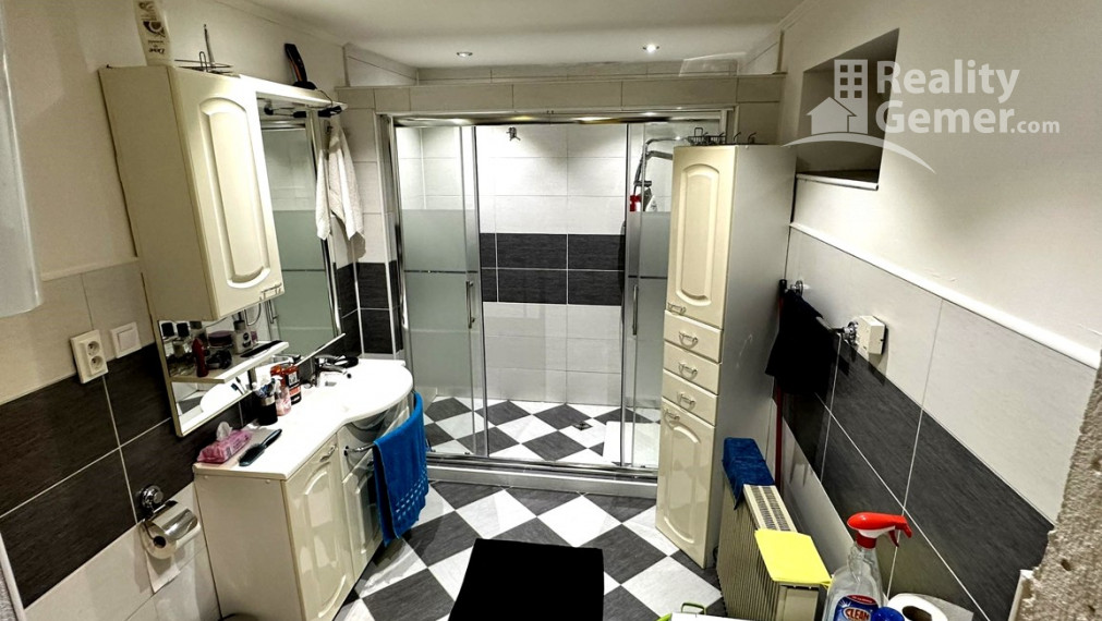 ZNÍŽENÁ CENA o 10000eur  !!! Predaj slnečného 4izb. rodinného domu v obci Nižná Pokoradz.