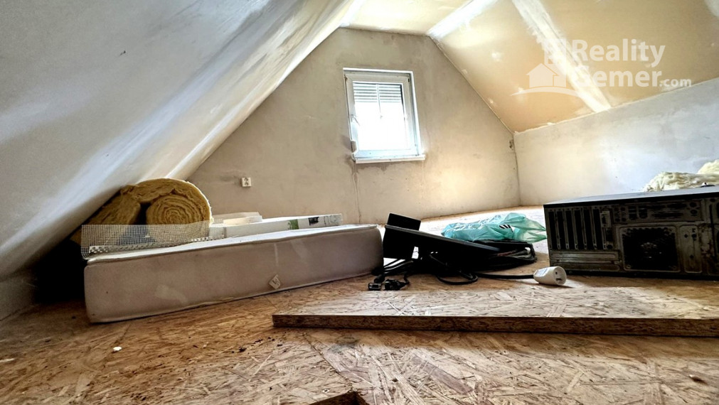 ZNÍŽENÁ CENA o 10000eur  !!! Predaj slnečného 4izb. rodinného domu v obci Nižná Pokoradz.