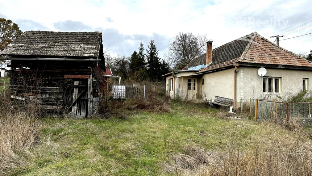 Výrazná zľava !!!! Predaj Dvoch Rodinných domov v obci Padarovce.