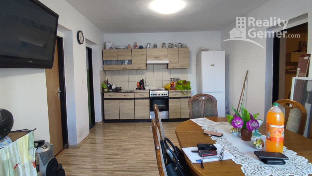 ZNÍŽENÁ CENA!!!! 2 izbový rodinný dom / Gemerský Jablonec