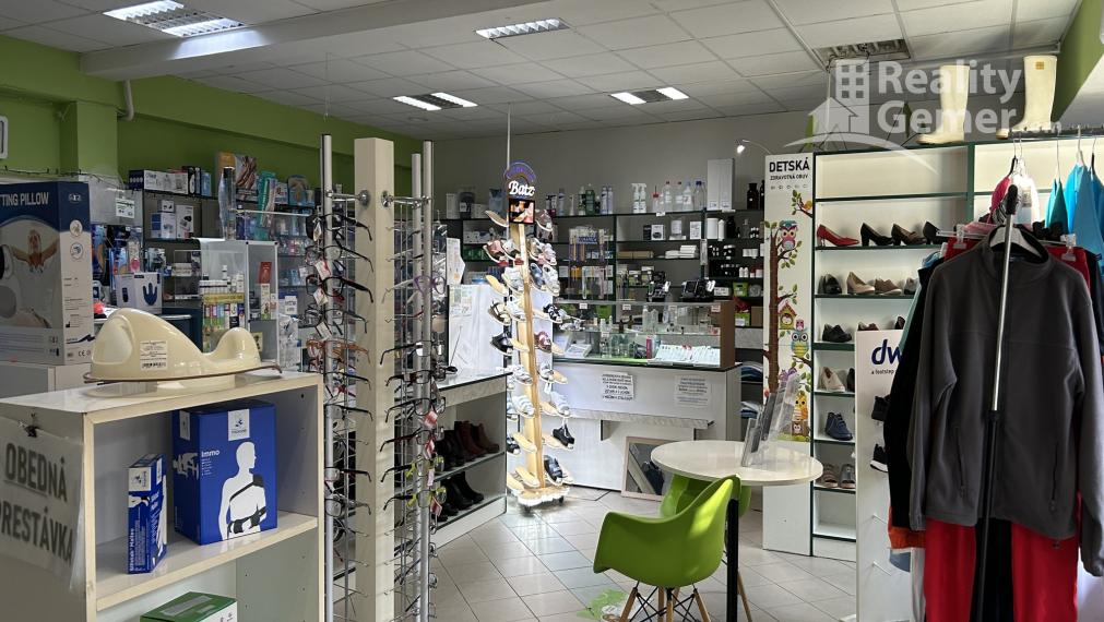 LUKRATÍVNA  POLOHA -  OBCHODNĚ PRIESTORY V LUČENCI