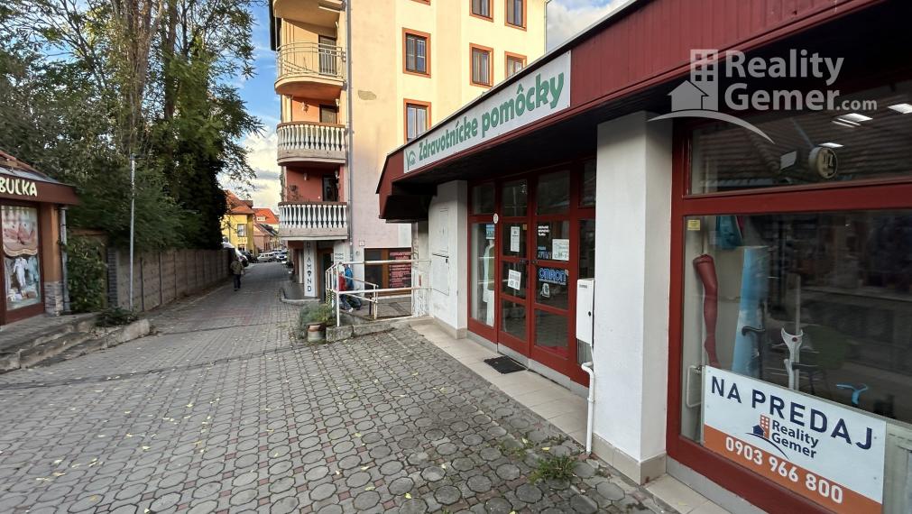 LUKRATÍVNA  POLOHA -  OBCHODNĚ PRIESTORY V LUČENCI