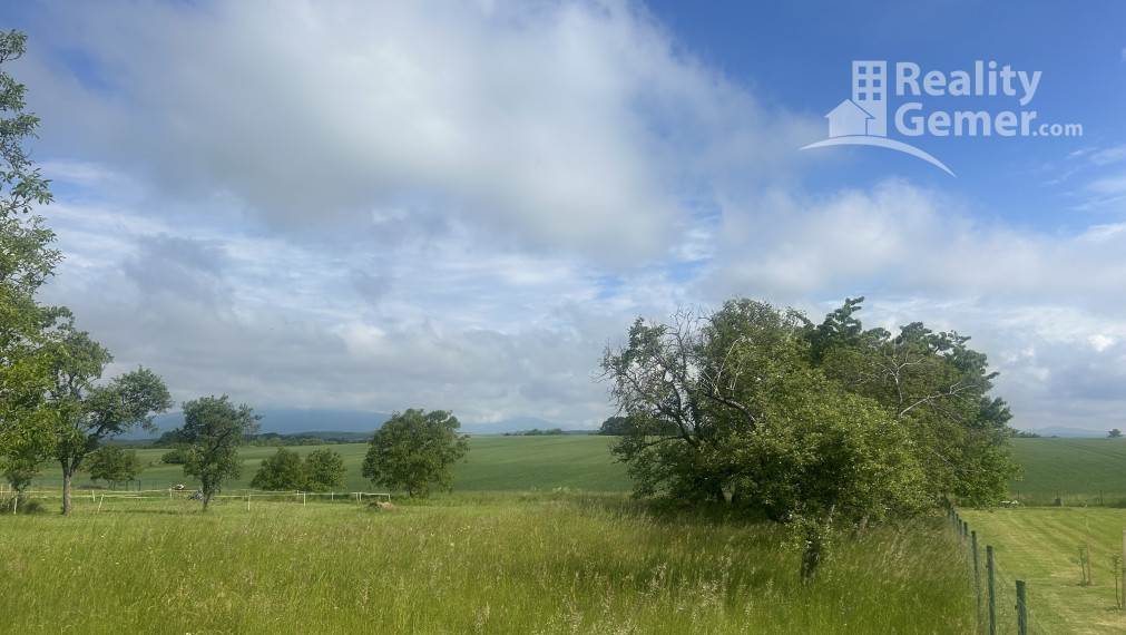 Pozemok - Horné Zahorany