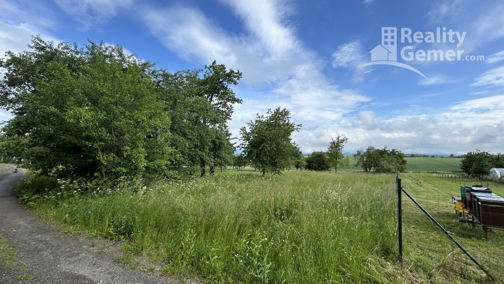 Pozemok - Horné Zahorany