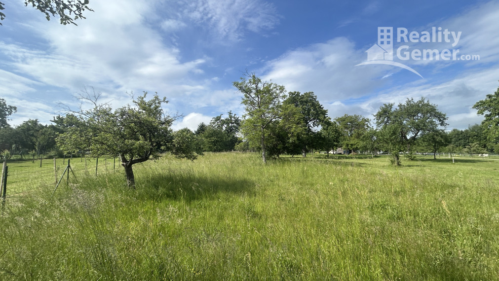 Pozemok - Horné Zahorany