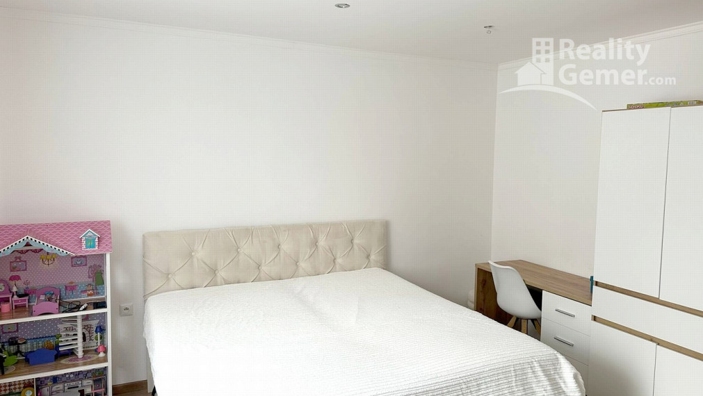 Predaj luxusného rodinného domu v obci Jesenské okr. Rim.Sobota