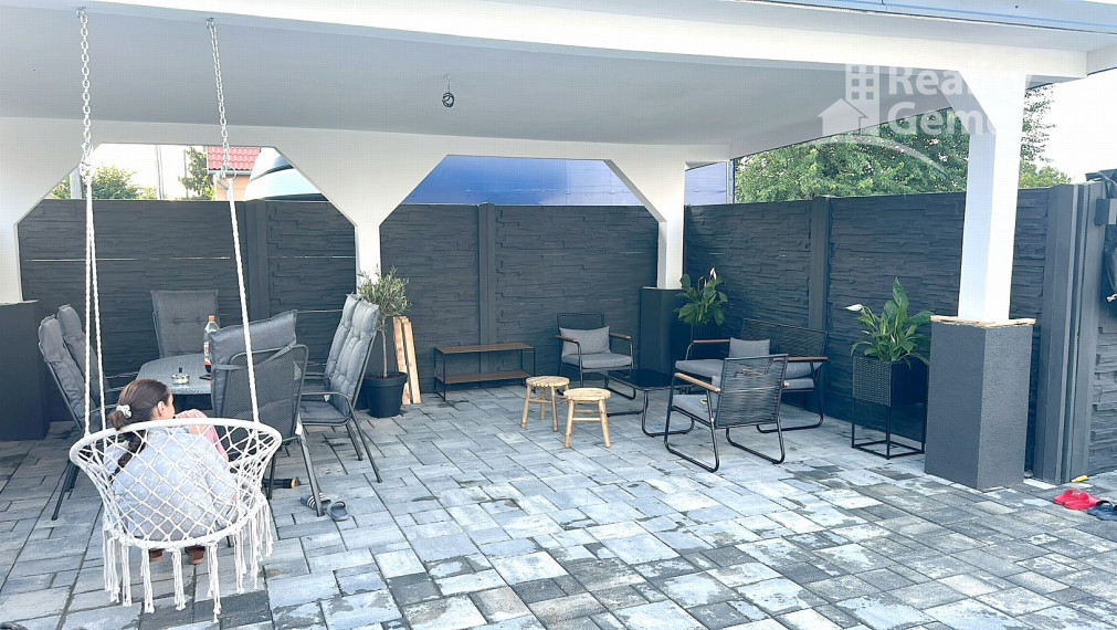 Predaj luxusného rodinného domu v obci Jesenské okr. Rim.Sobota