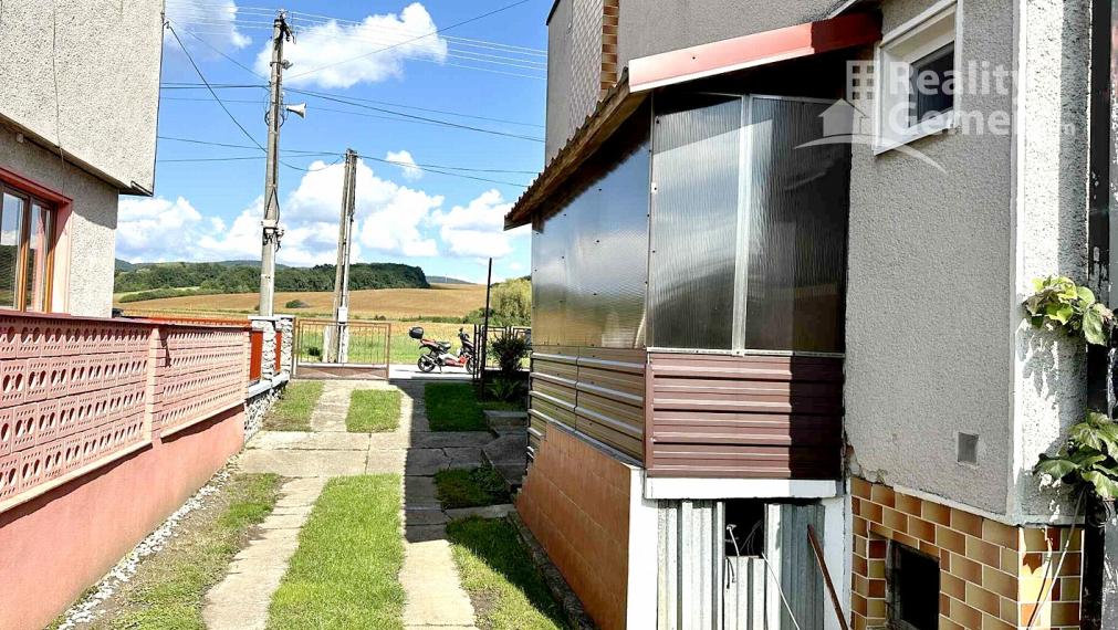 Nová ponuka !!! Predaj 4izb rod. domu vo vyhľadávanej lokalite Čerenčany 5km od RS.