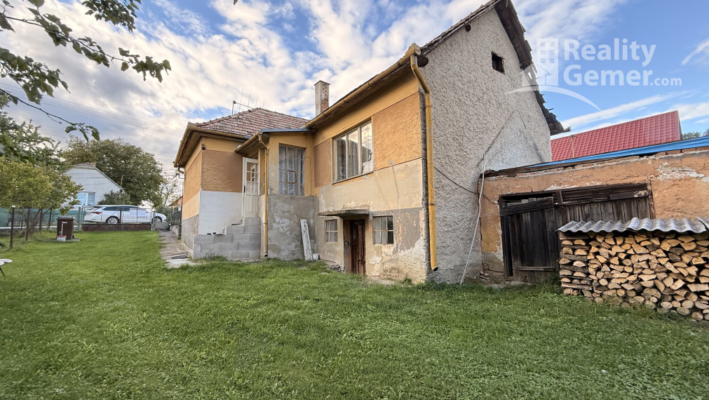 Rodinný dom - Zacharovce