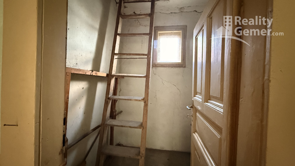 Rodinný dom - Zacharovce