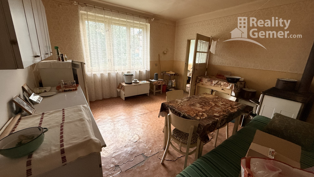 Rodinný dom - Zacharovce