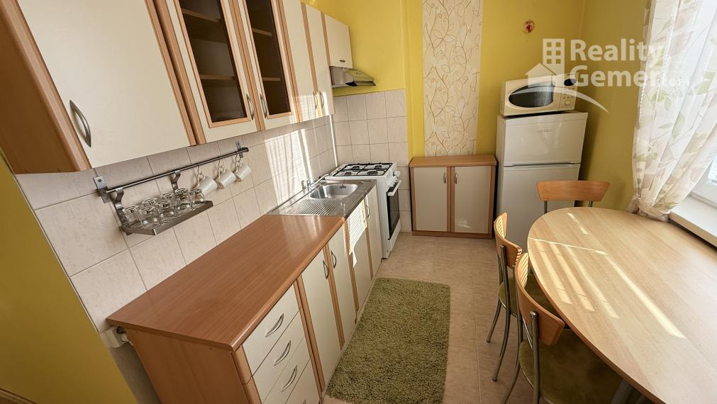 2 - izbový byt Školská ulica