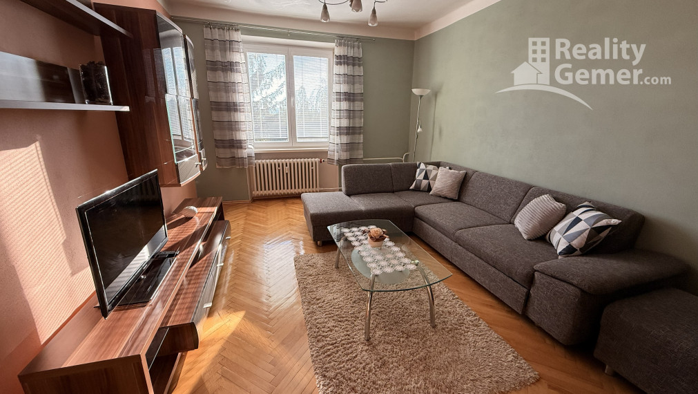 2 - izbový byt Školská ulica