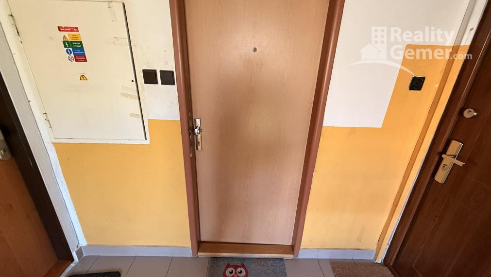 2 - izbový byt Školská ulica