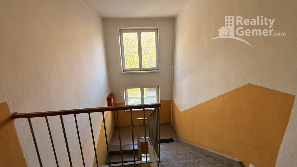 2 - izbový byt Školská ulica