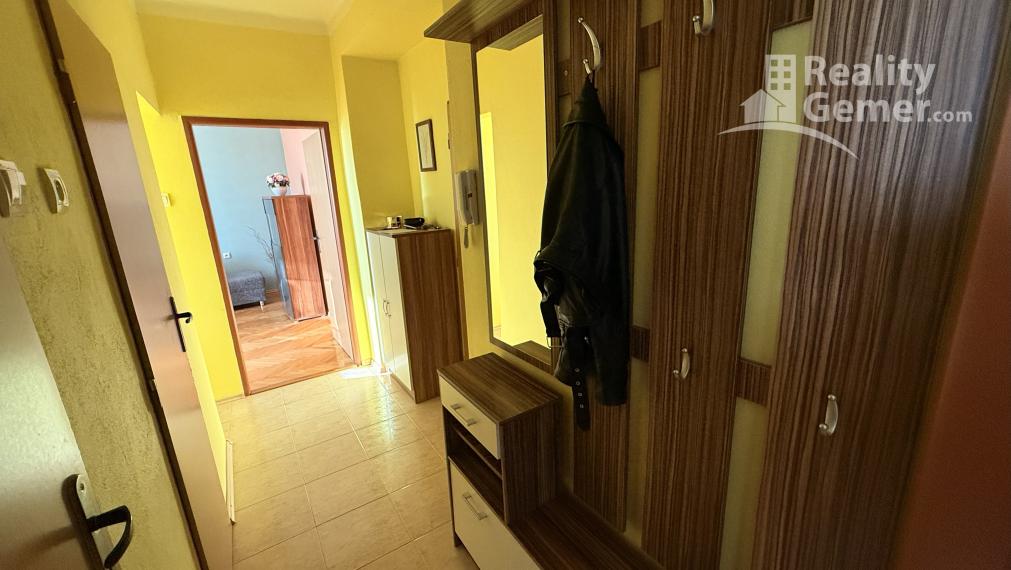 2 - izbový byt Školská ulica