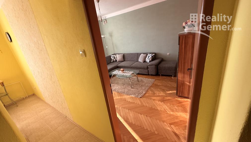 2 - izbový byt Školská ulica