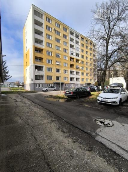 3 izbový byt ul. Dobšinského - Rimavská Sobota