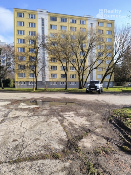 REZERVOVANÉ - 3 izbový byt ul. Dobšinského - Rimavská Sobota