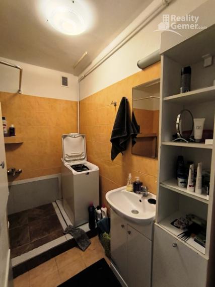 3 izbový byt ul. Dobšinského - Rimavská Sobota