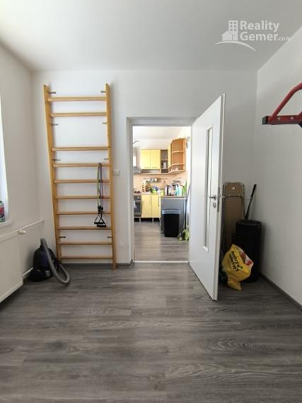 3 izbový byt ul. Dobšinského - Rimavská Sobota