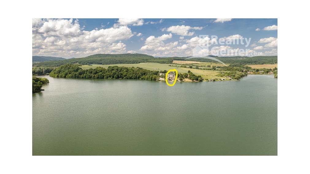 Pozemok pri vodnej nádrži Teplý Vrch