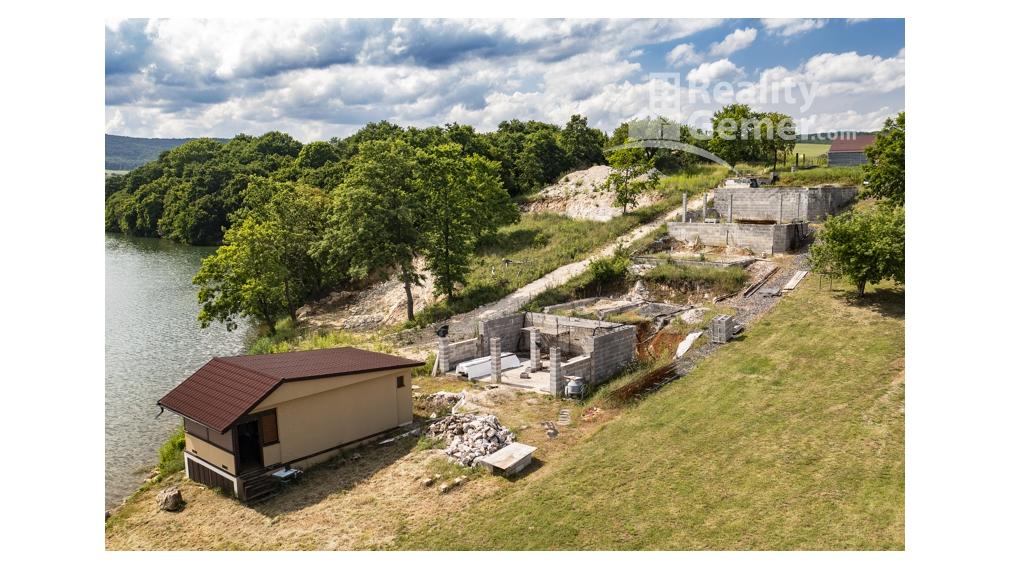 Pozemok pri vodnej nádrži Teplý Vrch