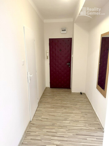 Prenájom 3 izb. bytu Nám. Š. M. Daxnera