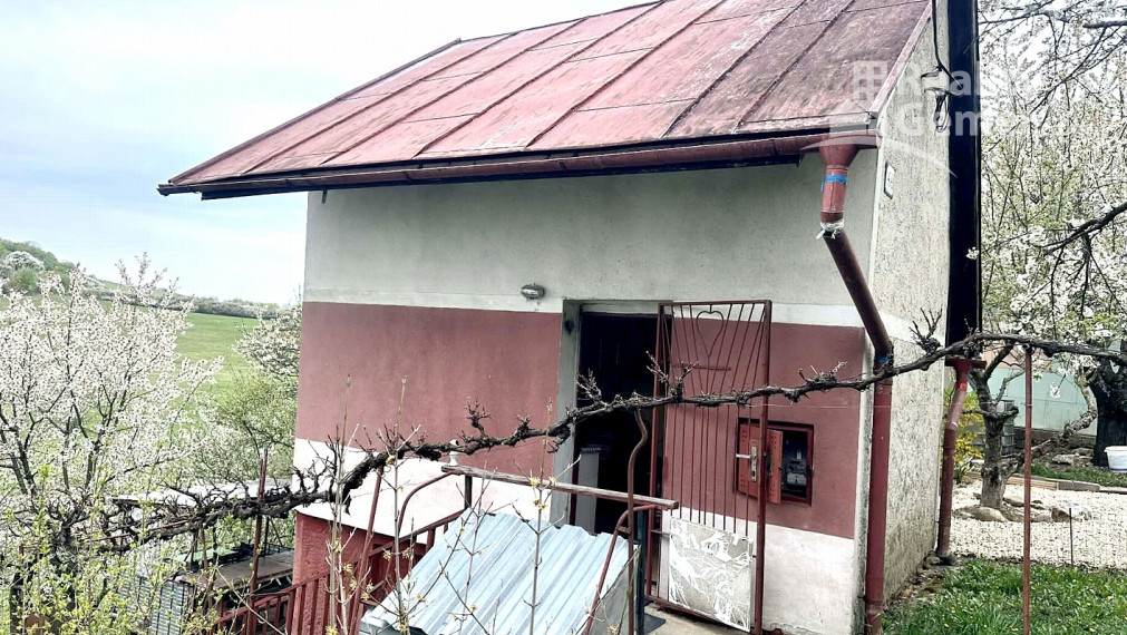 Predaj slnečnej záhradnej chatky Nižná Pokoradz časť (Araňoš)