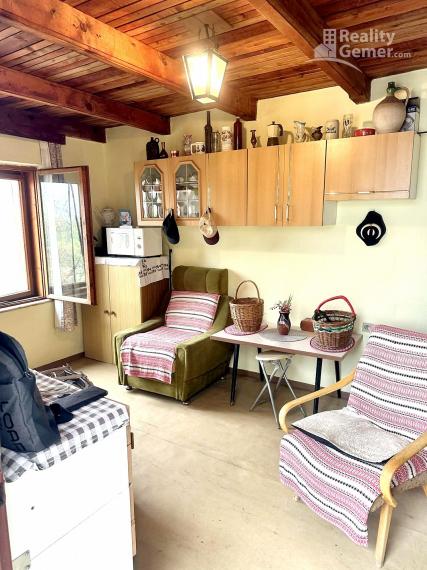 Predaj slnečnej záhradnej chatky Nižná Pokoradz časť (Araňoš)