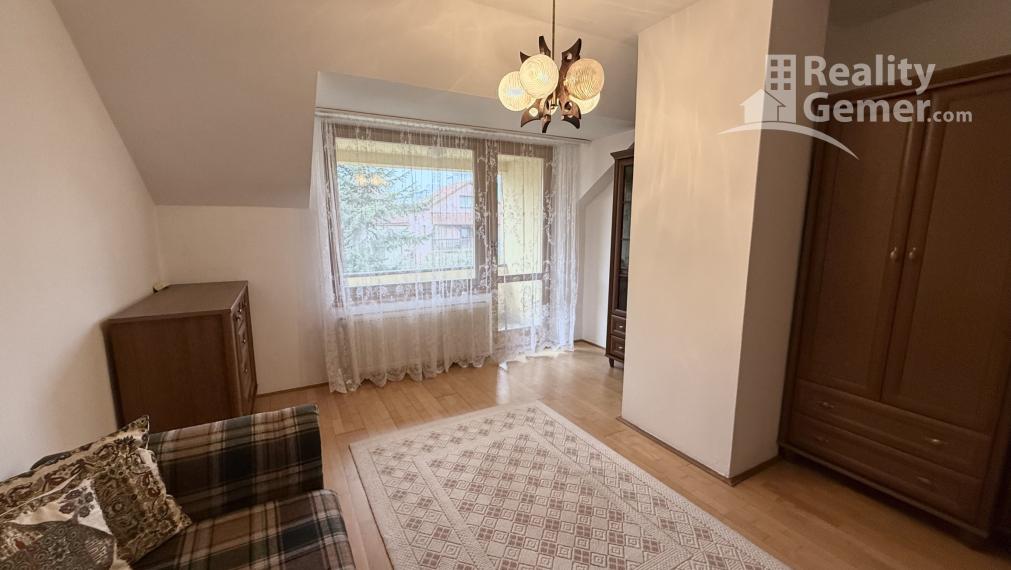 KOMFORTNÝ DOM K OKAMŽITÉMU NASŤAHOVANIU PRIAMO V CENTRE MESTA