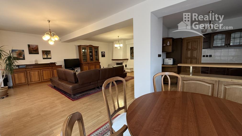 KOMFORTNÝ DOM K OKAMŽITÉMU NASŤAHOVANIU PRIAMO V CENTRE MESTA