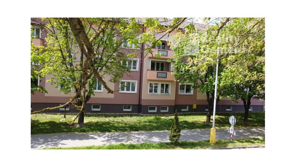 Štýlové bývanie s dušou: Kompletne zrekonštruovaný 3-izbový byt v poctivej tehle ul. Družstevná