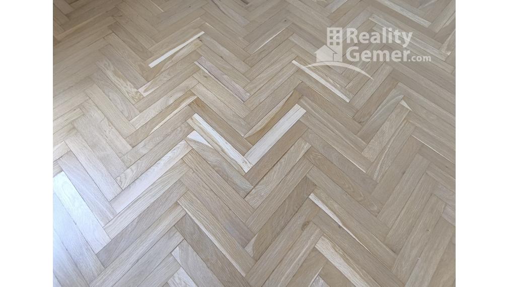 Štýlové bývanie s dušou: Kompletne zrekonštruovaný 3-izbový byt v poctivej tehle ul. Družstevná