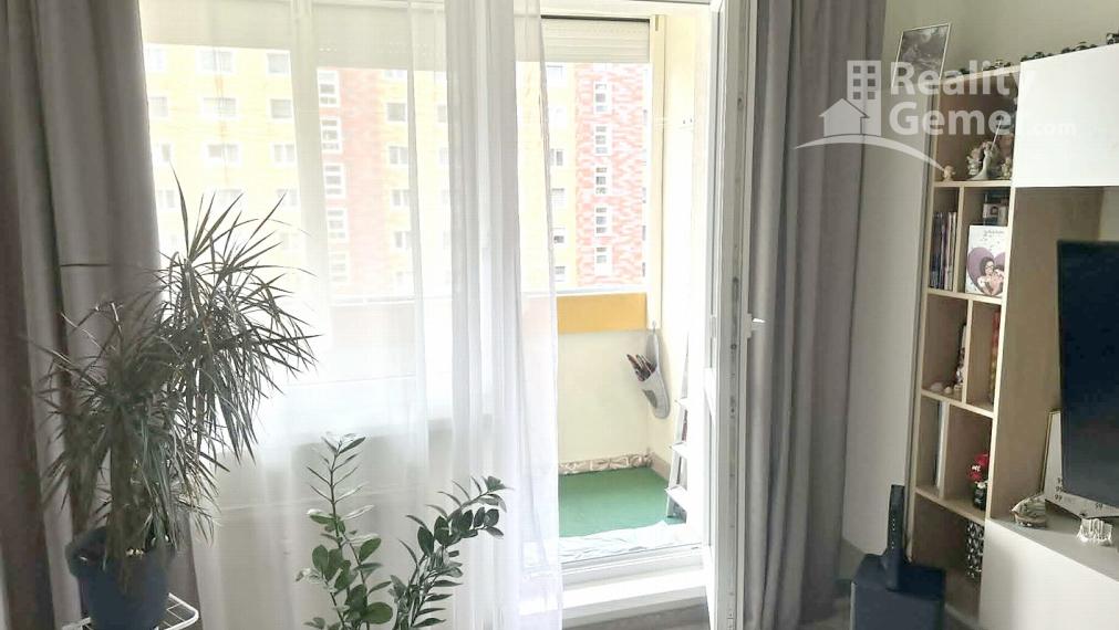 Predaj Slnečného 3 izb. bytu s loggiou na ul. T. Vansovej