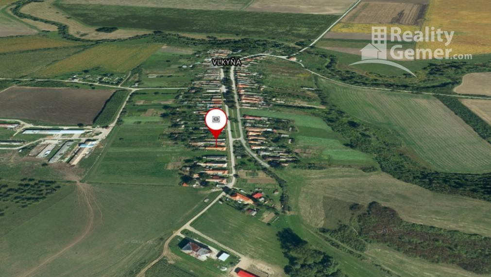 Tradičný rodinný dom s veľkým pozemkom