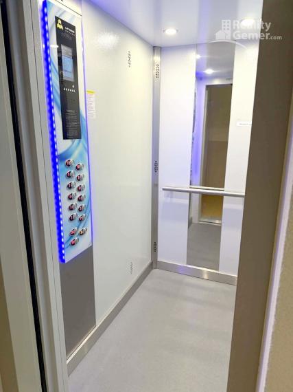 Predaj útulnej , slnečnej Garsónky s loggiou v centre mesta ul. Malohontská