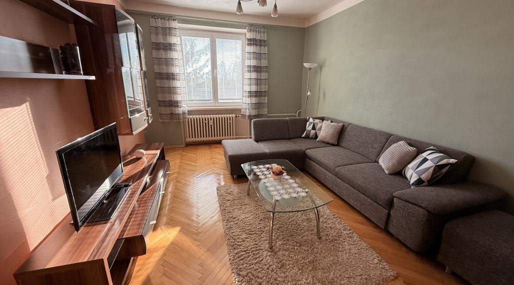 2 - izbový byt Školská ulica