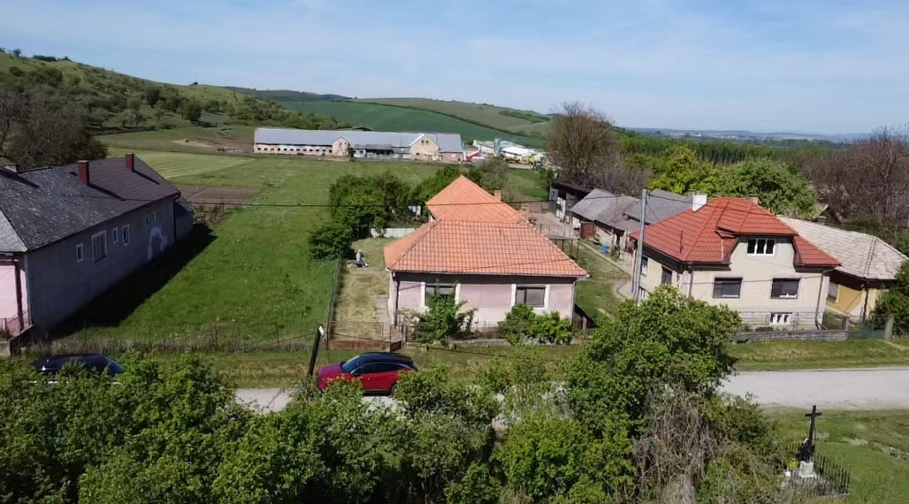 Tradičný rodinný dom s veľkým pozemkom