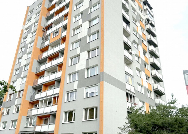 Predaj útulnej , slnečnej Garsónky s loggiou v centre mesta ul. Malohontská