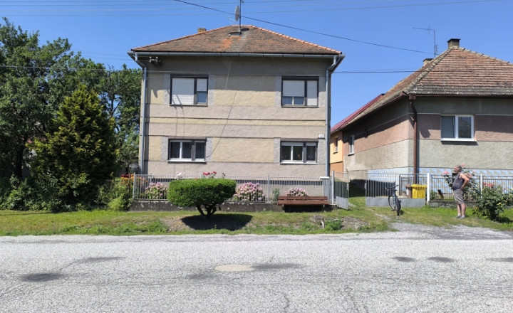 ZĽAVA !! - Rodinný dom – Vyšná Pokoradz s veľkým pozemkom a hospodárskymi budovami