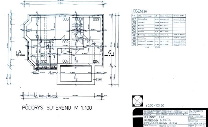 Bývanie bez kompromisov: Monumentálnych 347 m² interiéru priamo v centre Rimavskej Soboty a dvor, ktorý netreba víkendy kosiť! - fotografia 2