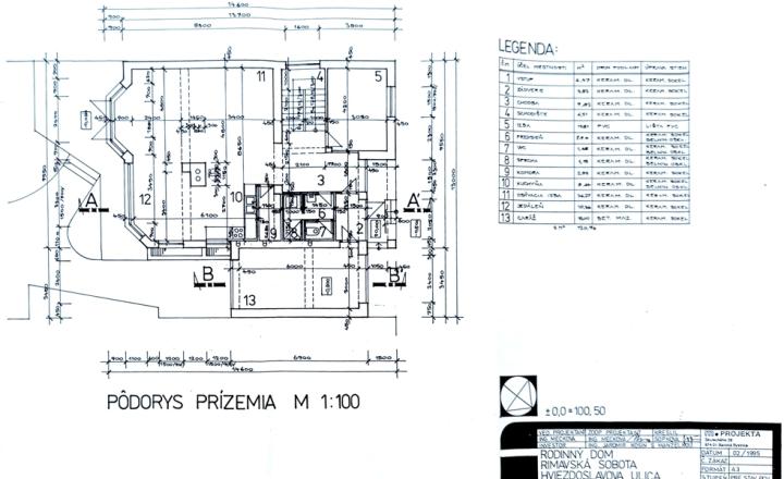 Bývanie bez kompromisov: Monumentálnych 347 m² interiéru priamo v centre Rimavskej Soboty a dvor, ktorý netreba víkendy kosiť! - fotografia 3