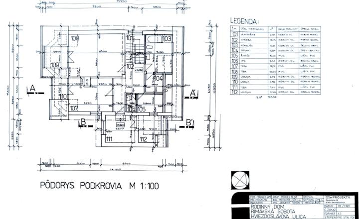 Bývanie bez kompromisov: Monumentálnych 347 m² interiéru priamo v centre Rimavskej Soboty a dvor, ktorý netreba víkendy kosiť! - fotografia 4