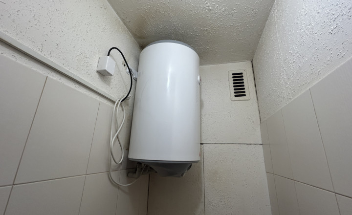 2 - izbový byt Školská s loggiou - vrátane zariadenia - fotografia 9